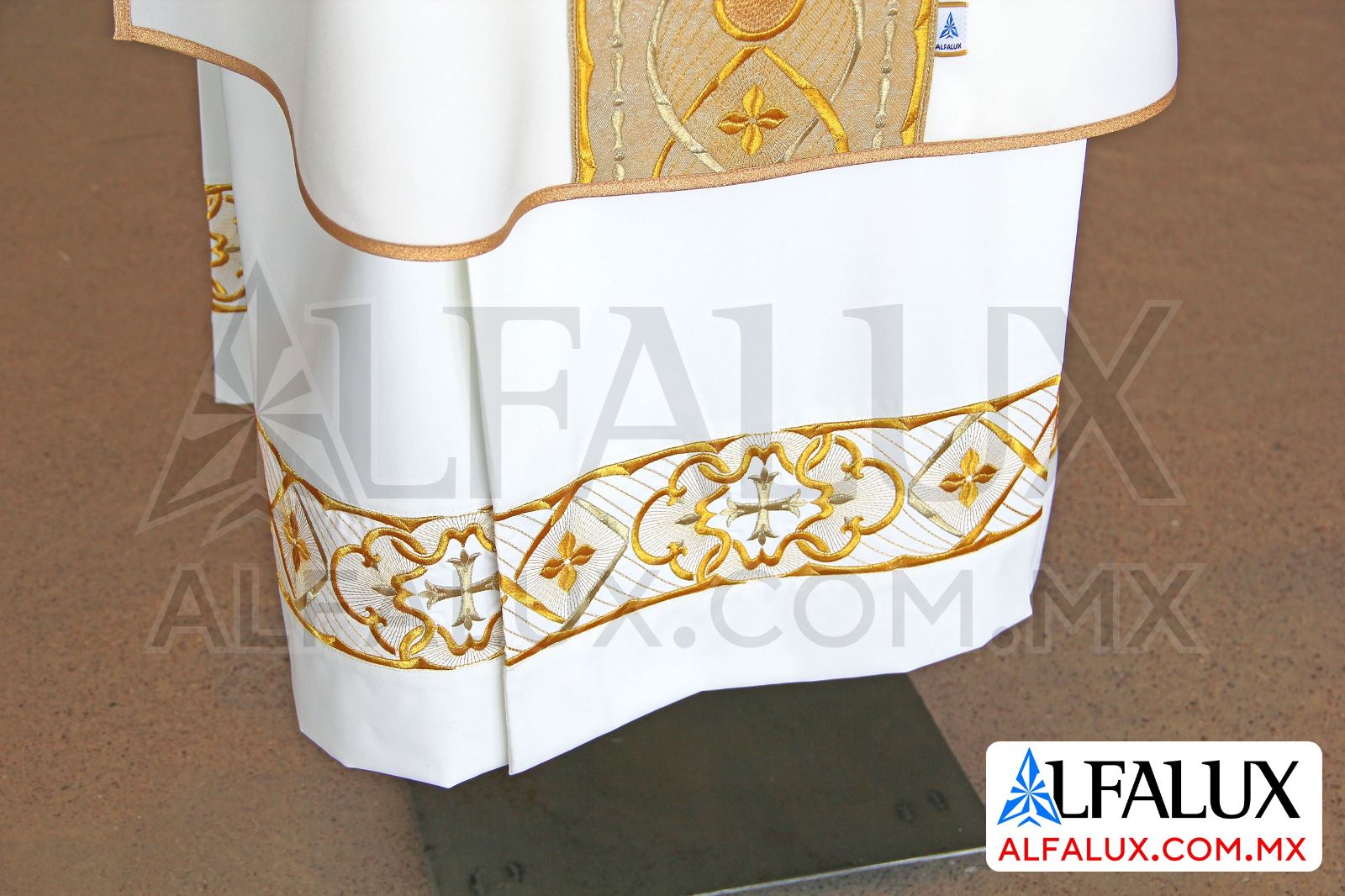 02 ROYAL Alfalux Alba Detalle 140 (2)